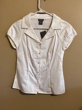 NWT Ann Taylor Crisp White Blouse